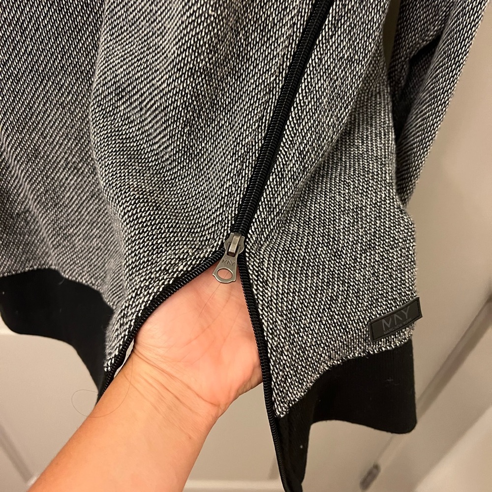 Performance sweatshirt - Picture 2 of 4